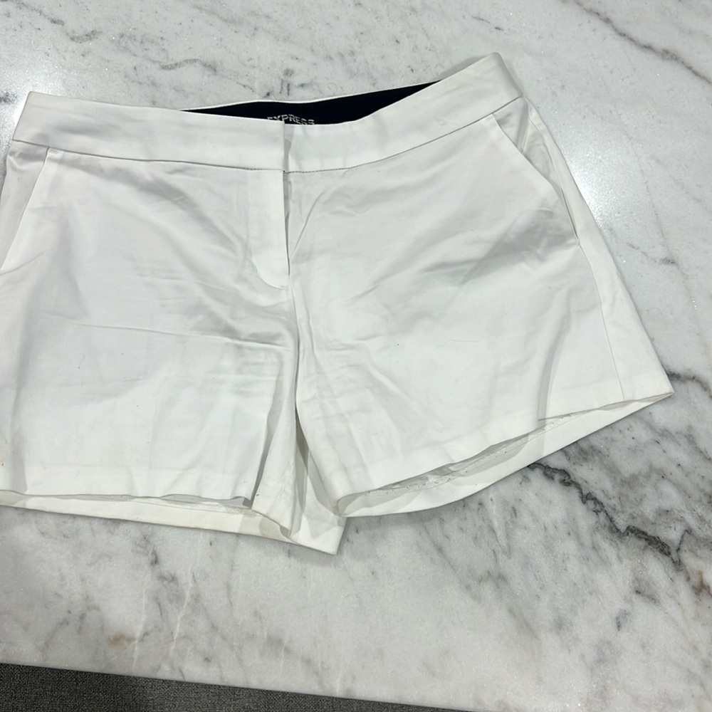 Express Shorts